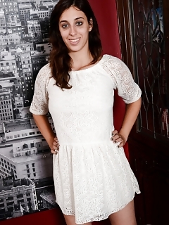 Lola Free Pic Of Hairy Pale White Girls