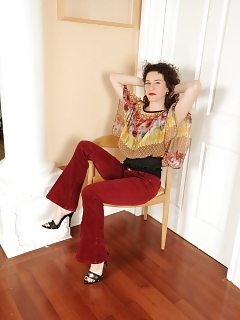 Sativa Verte Hairy Pussy Xup