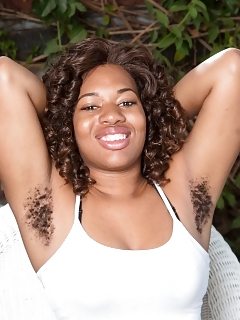 Queen Young Hairy Sex