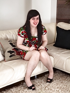 Samantha Zuzanne Atk Hairy