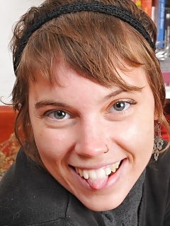 Artemisia Hairy Czech Girls