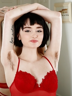 Matilda Blonde Pussy Hairy