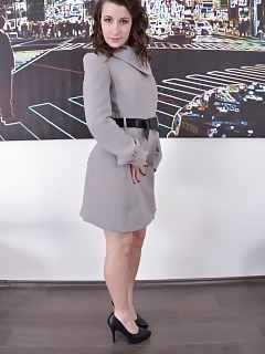 Annie Brunette Hairy Pussy Pictures